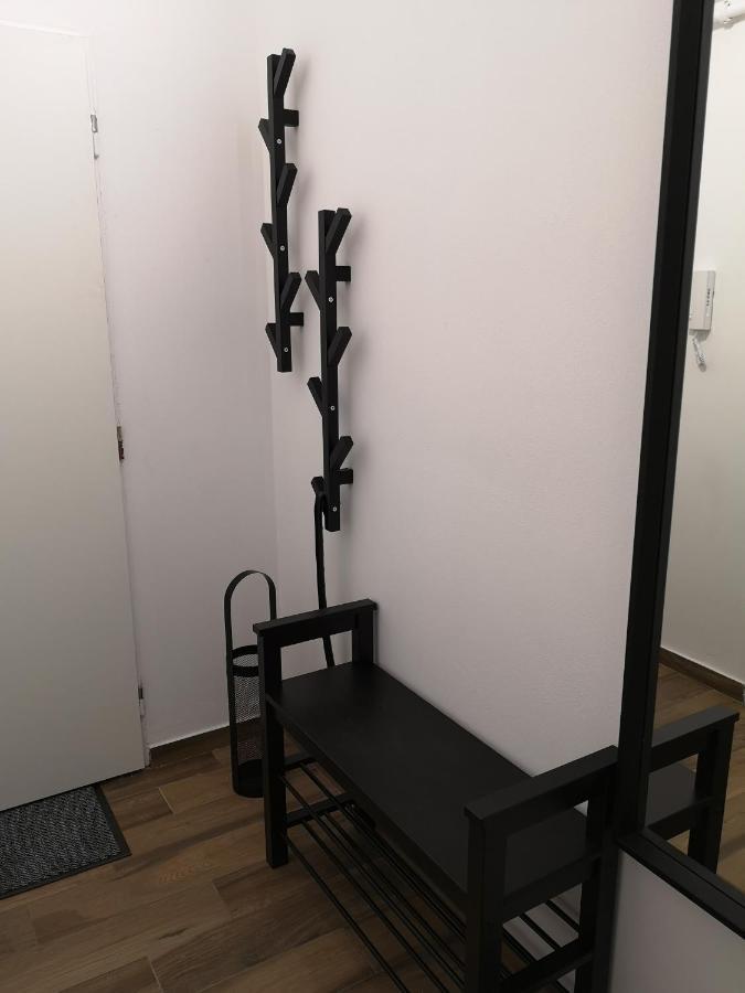 Fine Apartment In Centrum Of Slany With Aircondition Bagian luar foto
