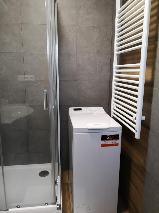 Fine Apartment In Centrum Of Slany With Aircondition Bagian luar foto